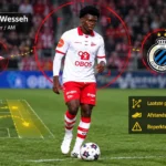 Gabriel Wesseh in scoutingvizier met de badges van Fredrikstad en het geïnteresseerde Club Brugge.