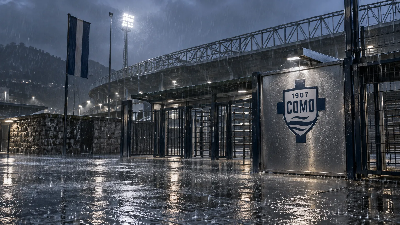 Regen bij de ingang van het stadion van Como met een Como-embleem op een vast bord.