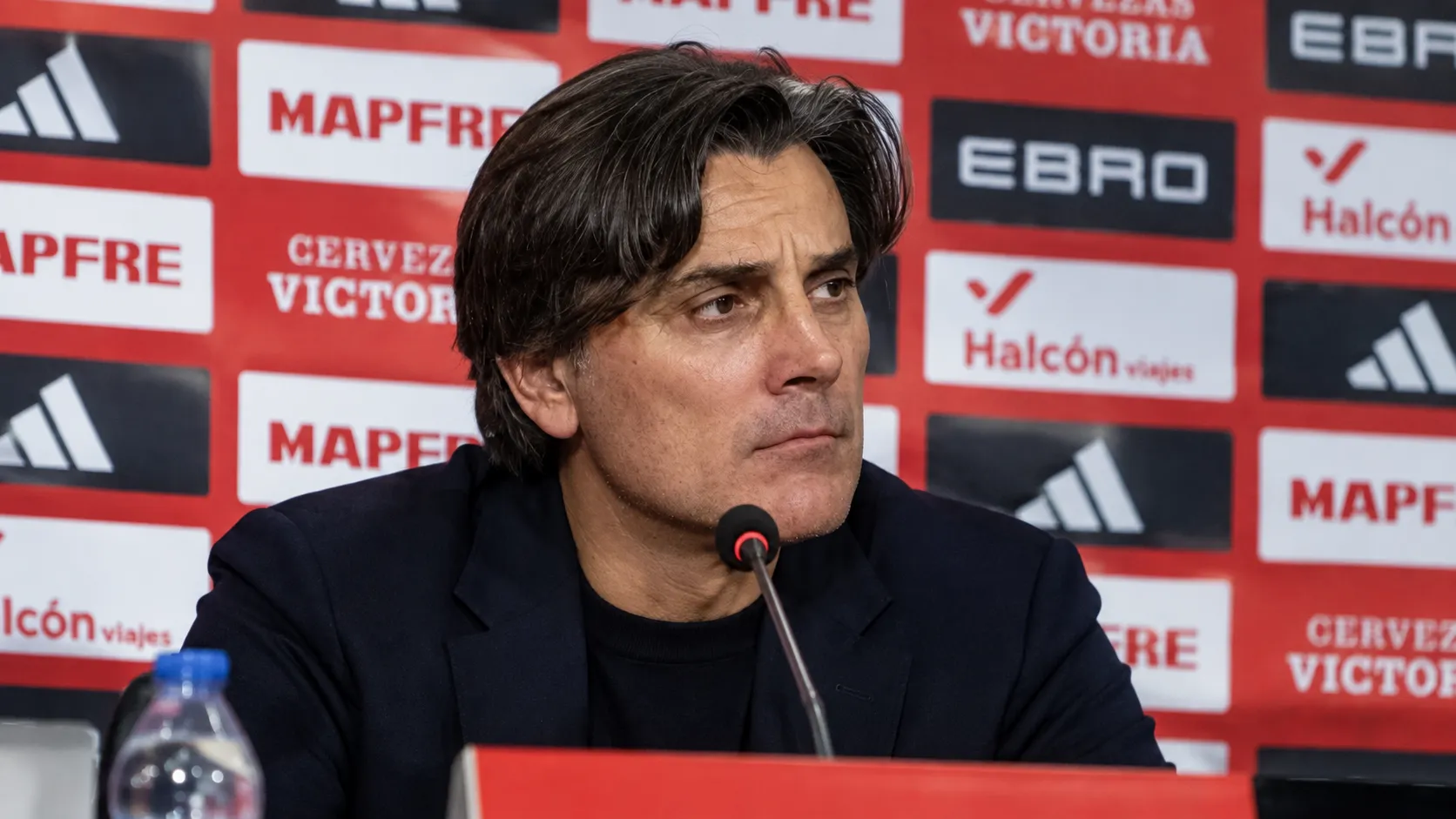 Vincenzo Montella tijdens een persmoment na de wedstrijd tegen België.
