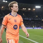 Frenkie de Jong van FC Barcelona op het veld na de wedstrijd.