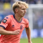 Kobe Corbanie maakt een aanvallende loopactie in het tenue van KV Mechelen.