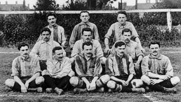 De vroege kampioenenploeg van Union Saint-Gilloise aan het begin van de twintigste eeuw.
