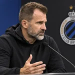 Ivan Leko spreekt tijdens een persconferentie van Club Brugge.