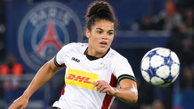 Een speelster van OH Leuven Women in actie tijdens een Europese wedstrijd.